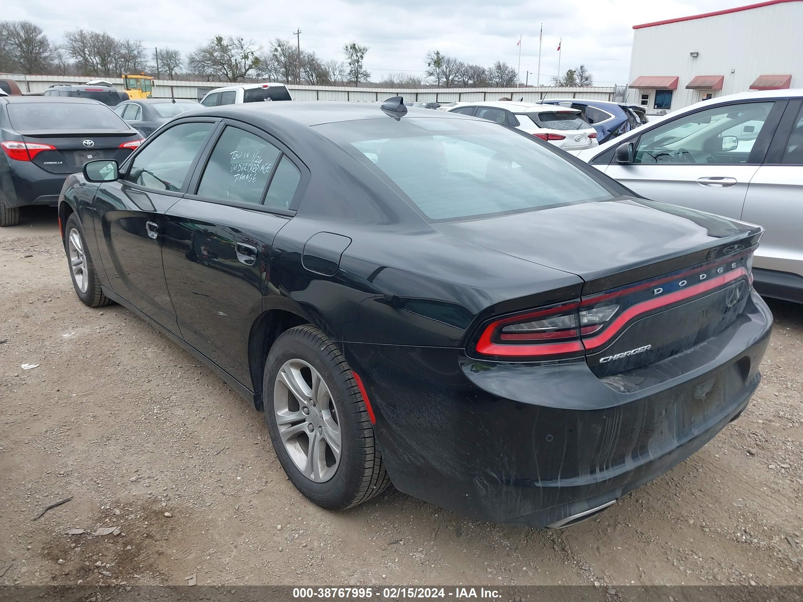 Photo 2 VIN: 2C3CDXBG4PH630831 - DODGE CHARGER 