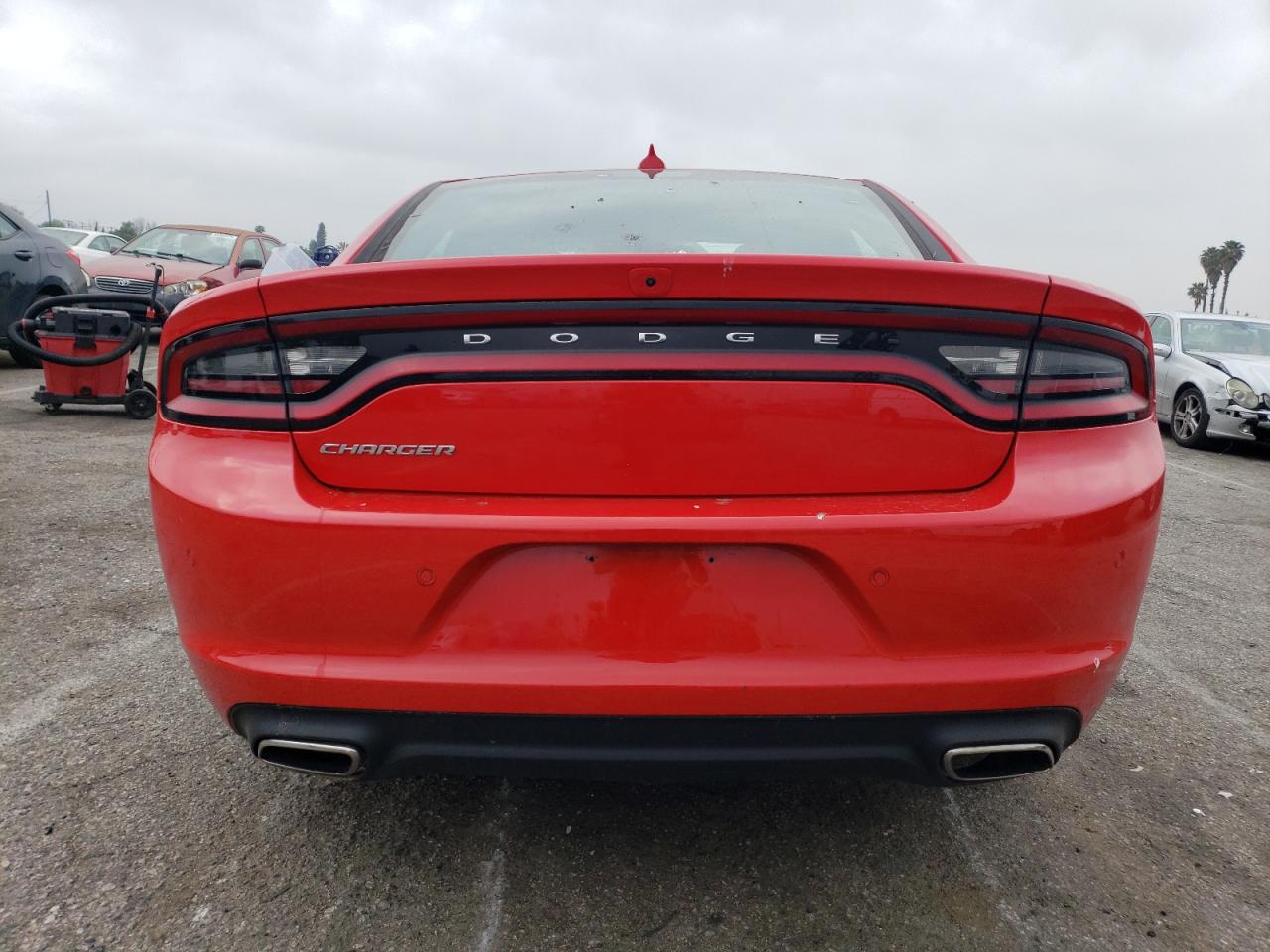 Photo 5 VIN: 2C3CDXBG4PH704264 - DODGE CHARGER 