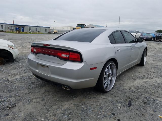 Photo 3 VIN: 2C3CDXBG5CH214734 - DODGE CHARGER SE 