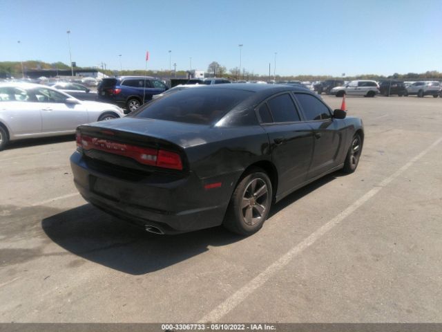 Photo 3 VIN: 2C3CDXBG5EH104852 - DODGE CHARGER 