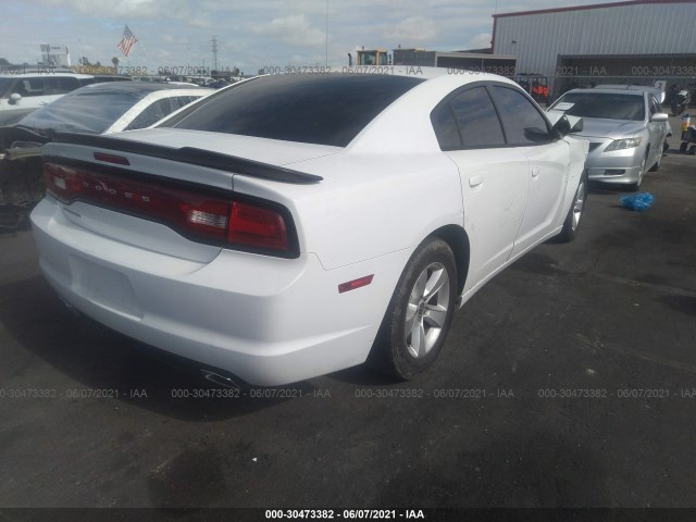 Photo 3 VIN: 2C3CDXBG5EH108156 - DODGE CHARGER 