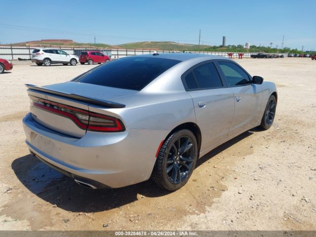 Photo 3 VIN: 2C3CDXBG5JH186074 - DODGE CHARGER 