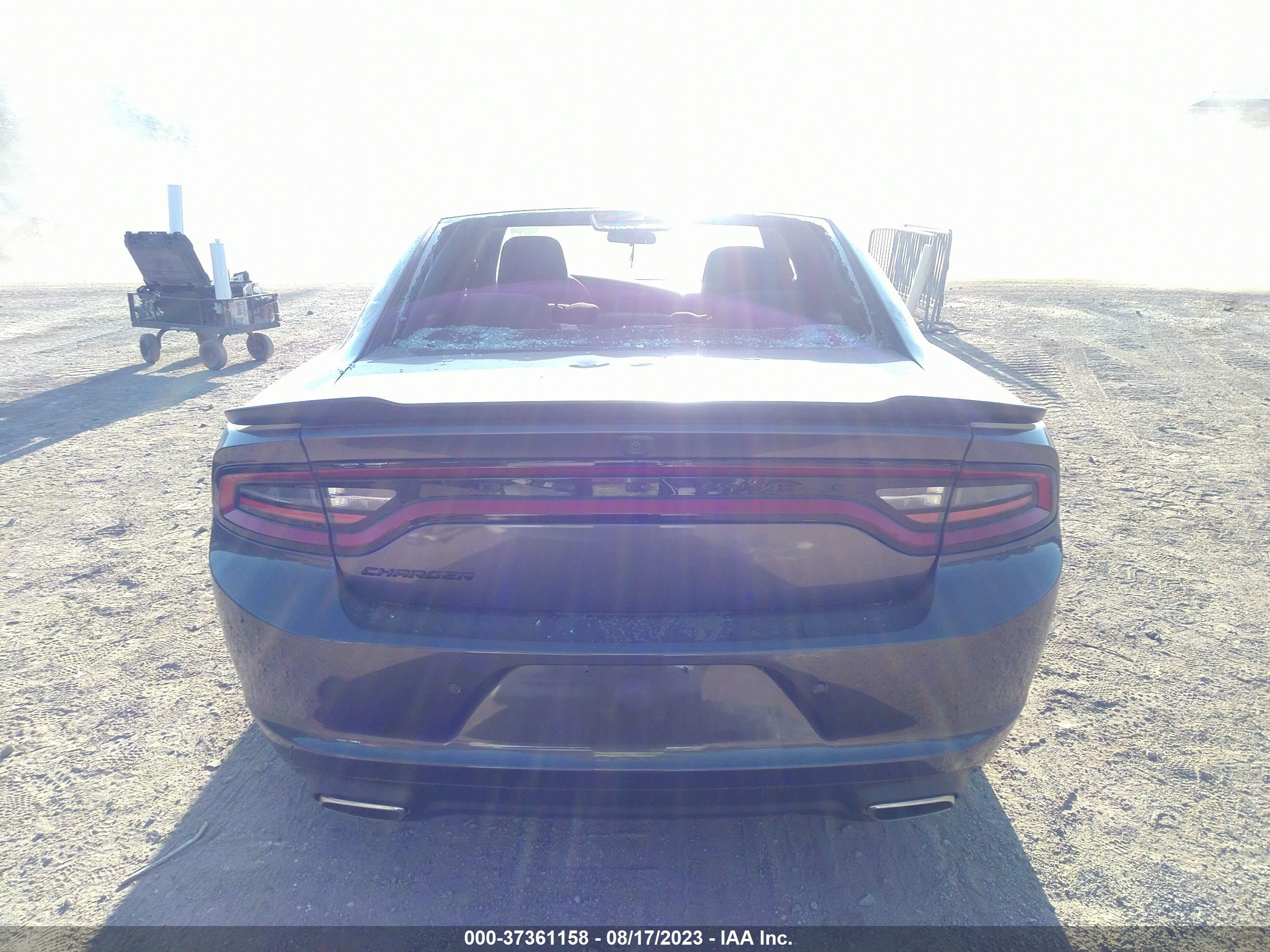 Photo 15 VIN: 2C3CDXBG5NH157647 - DODGE CHARGER 