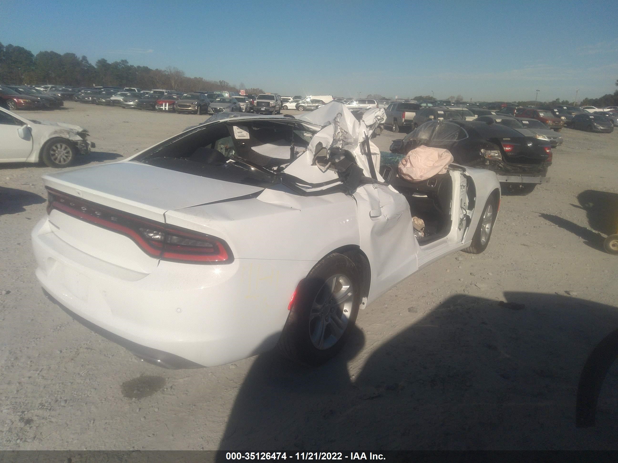 Photo 3 VIN: 2C3CDXBG5NH201484 - DODGE CHARGER 