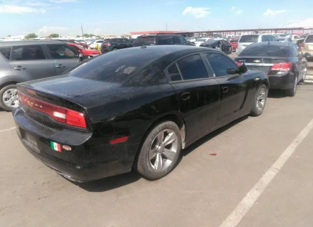 Photo 3 VIN: 2C3CDXBG6CH218243 - DODGE CHARGER 