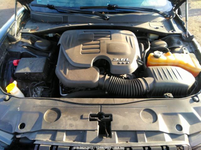 Photo 9 VIN: 2C3CDXBG6EH108960 - DODGE CHARGER 