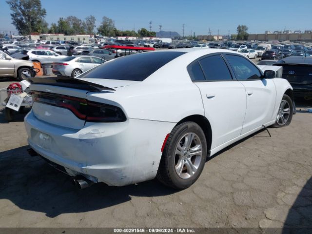 Photo 3 VIN: 2C3CDXBG6FH896916 - DODGE CHARGER 