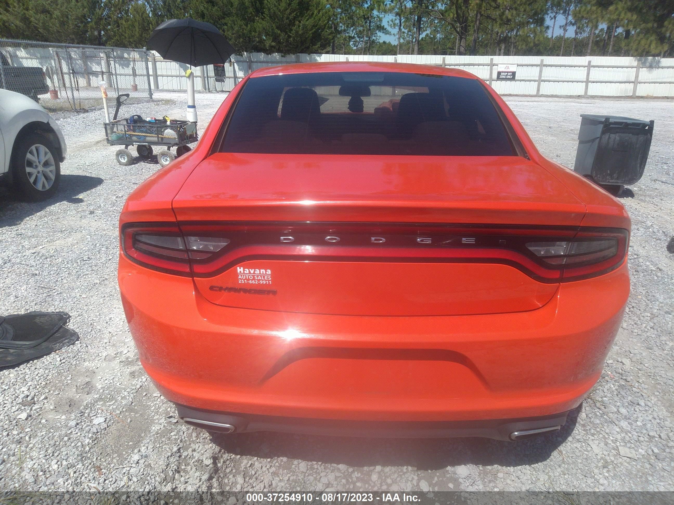 Photo 15 VIN: 2C3CDXBG6GH318798 - DODGE CHARGER 