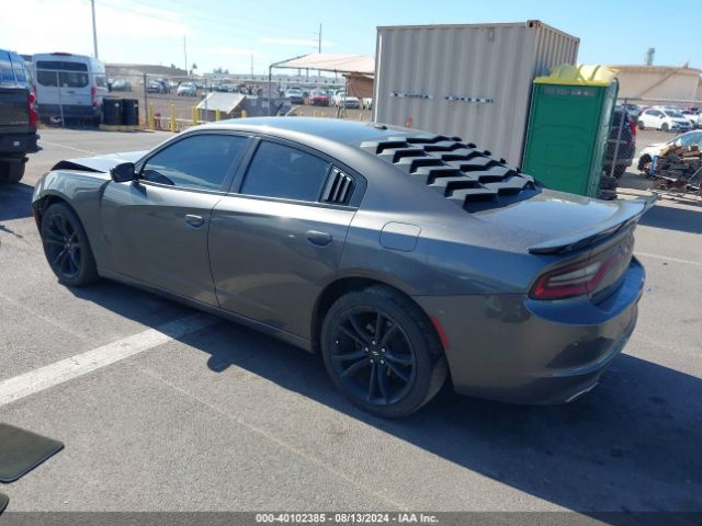 Photo 2 VIN: 2C3CDXBG6JH281002 - DODGE CHARGER 