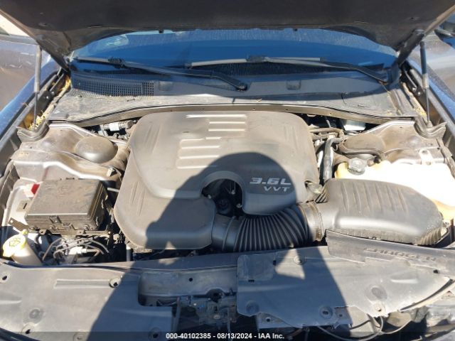 Photo 9 VIN: 2C3CDXBG6JH281002 - DODGE CHARGER 