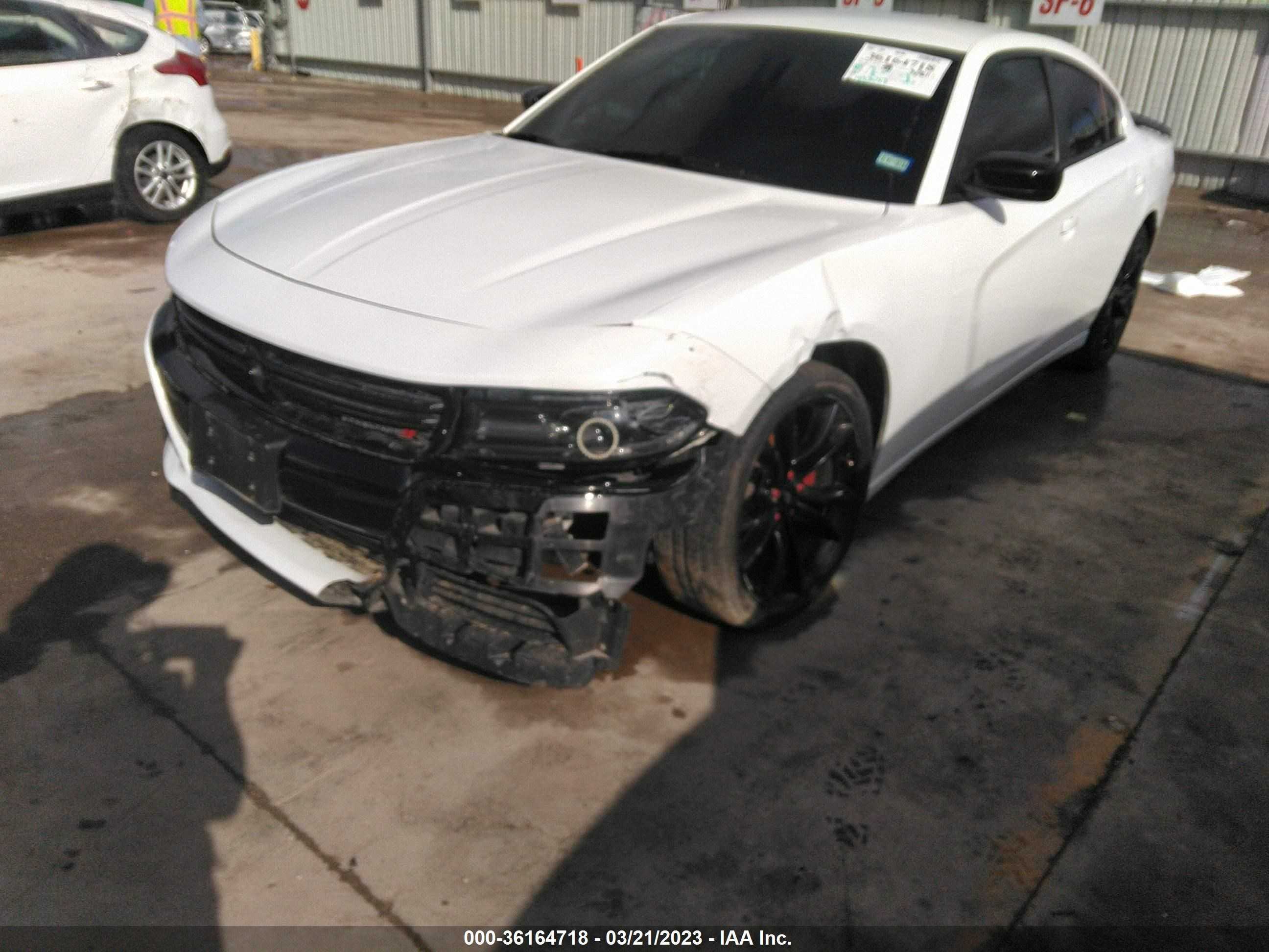 Photo 5 VIN: 2C3CDXBG6JH335494 - DODGE CHARGER 