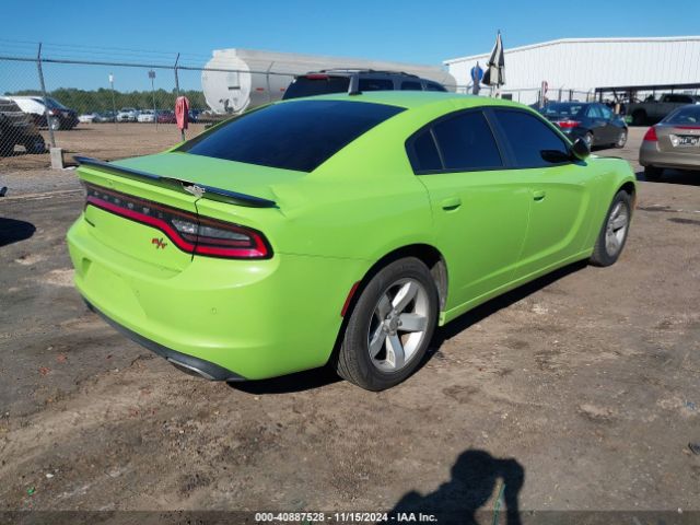 Photo 3 VIN: 2C3CDXBG6KH623422 - DODGE CHARGER 