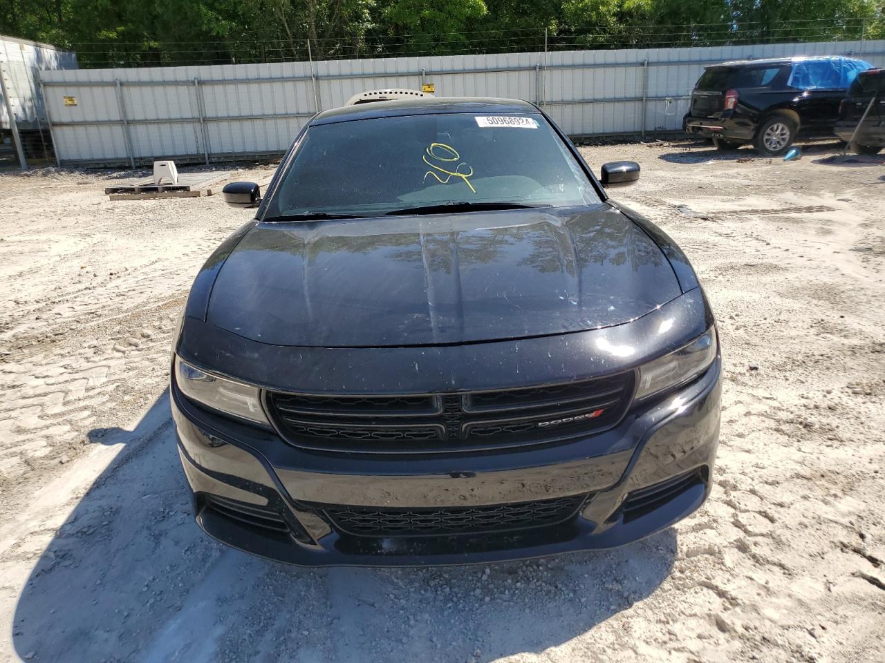 Photo 4 VIN: 2C3CDXBG6KH658008 - DODGE CHARGER 