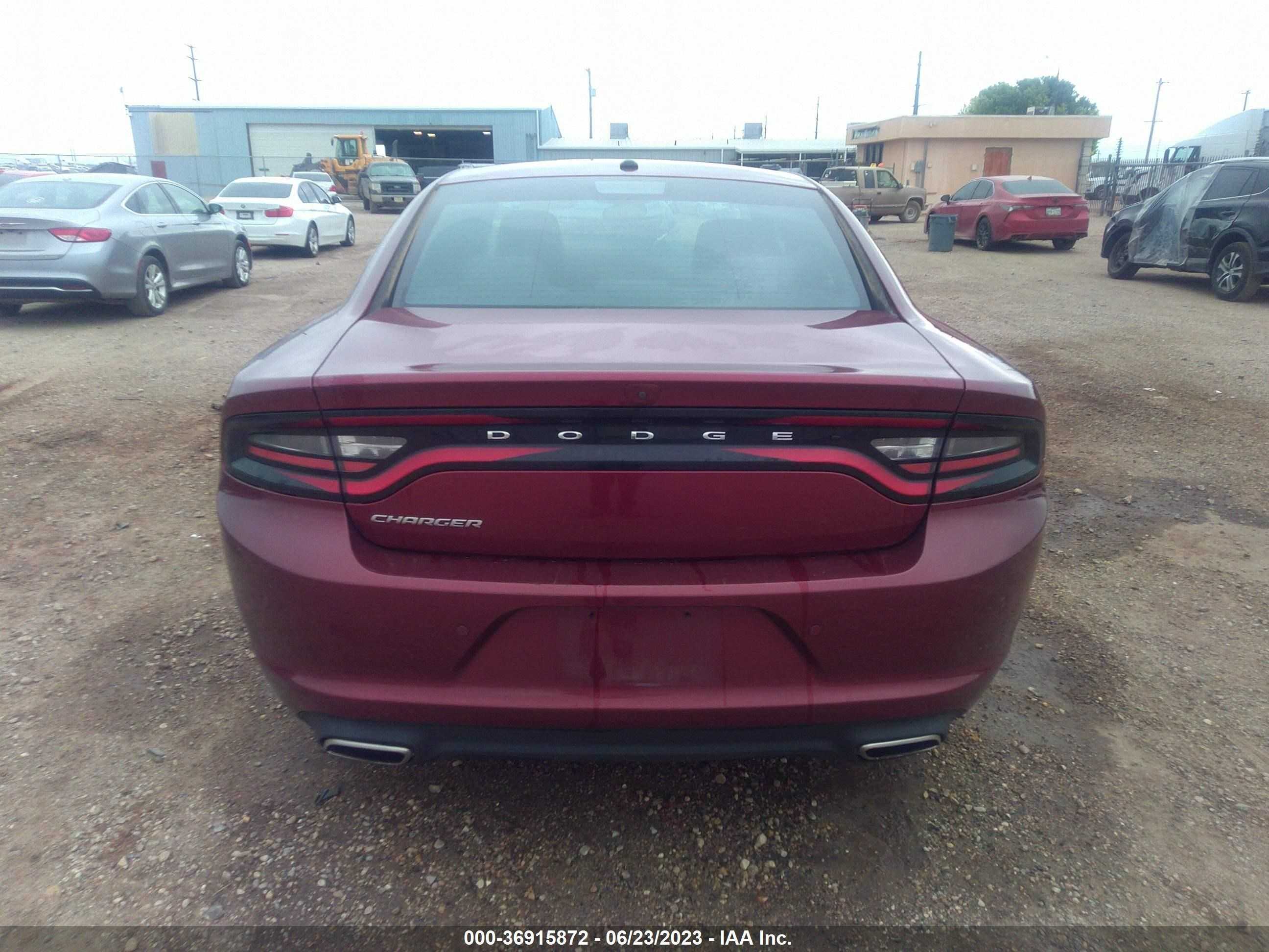 Photo 16 VIN: 2C3CDXBG6KH717638 - DODGE CHARGER 