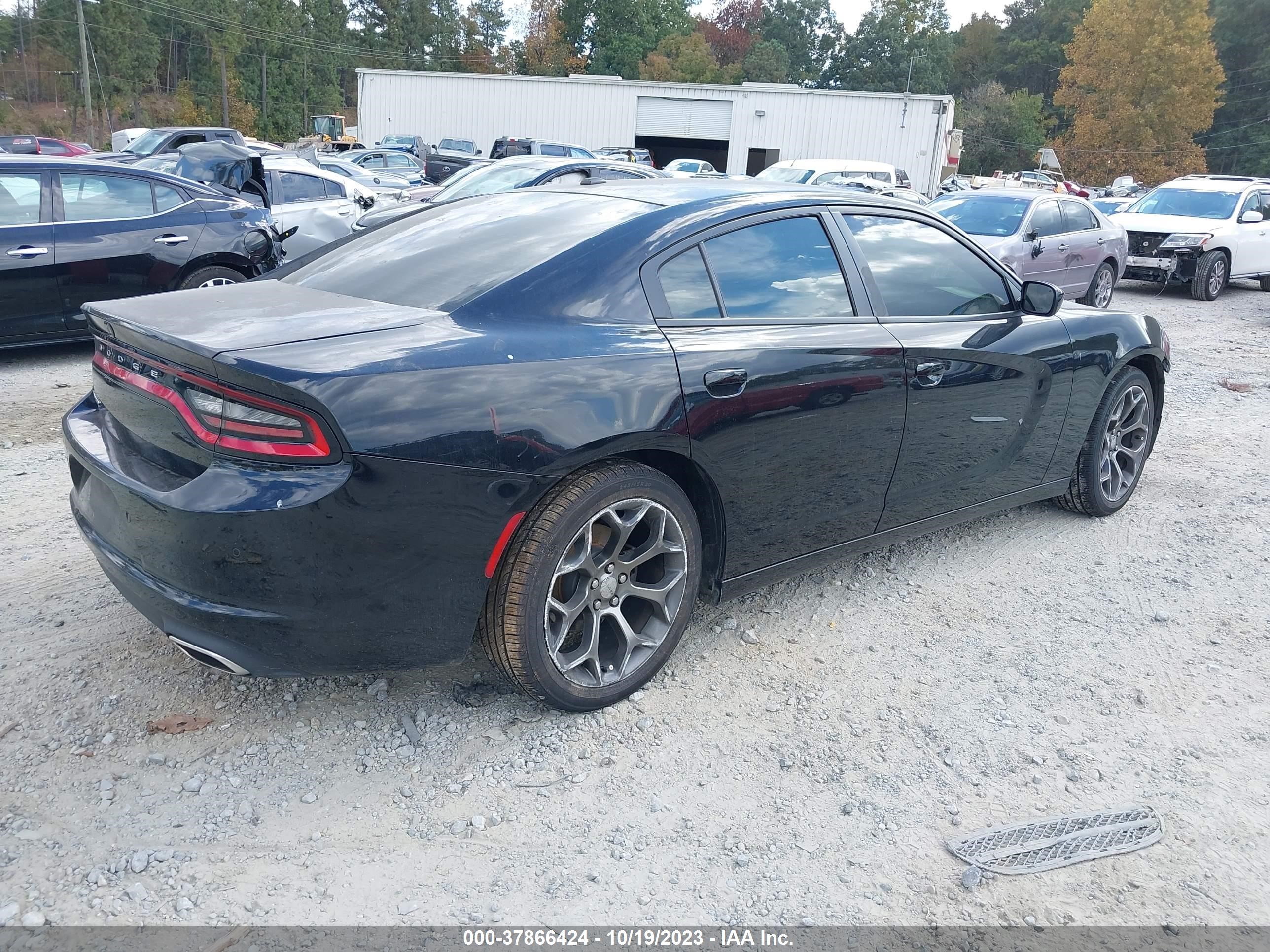 Photo 3 VIN: 2C3CDXBG6LH108177 - DODGE CHARGER 