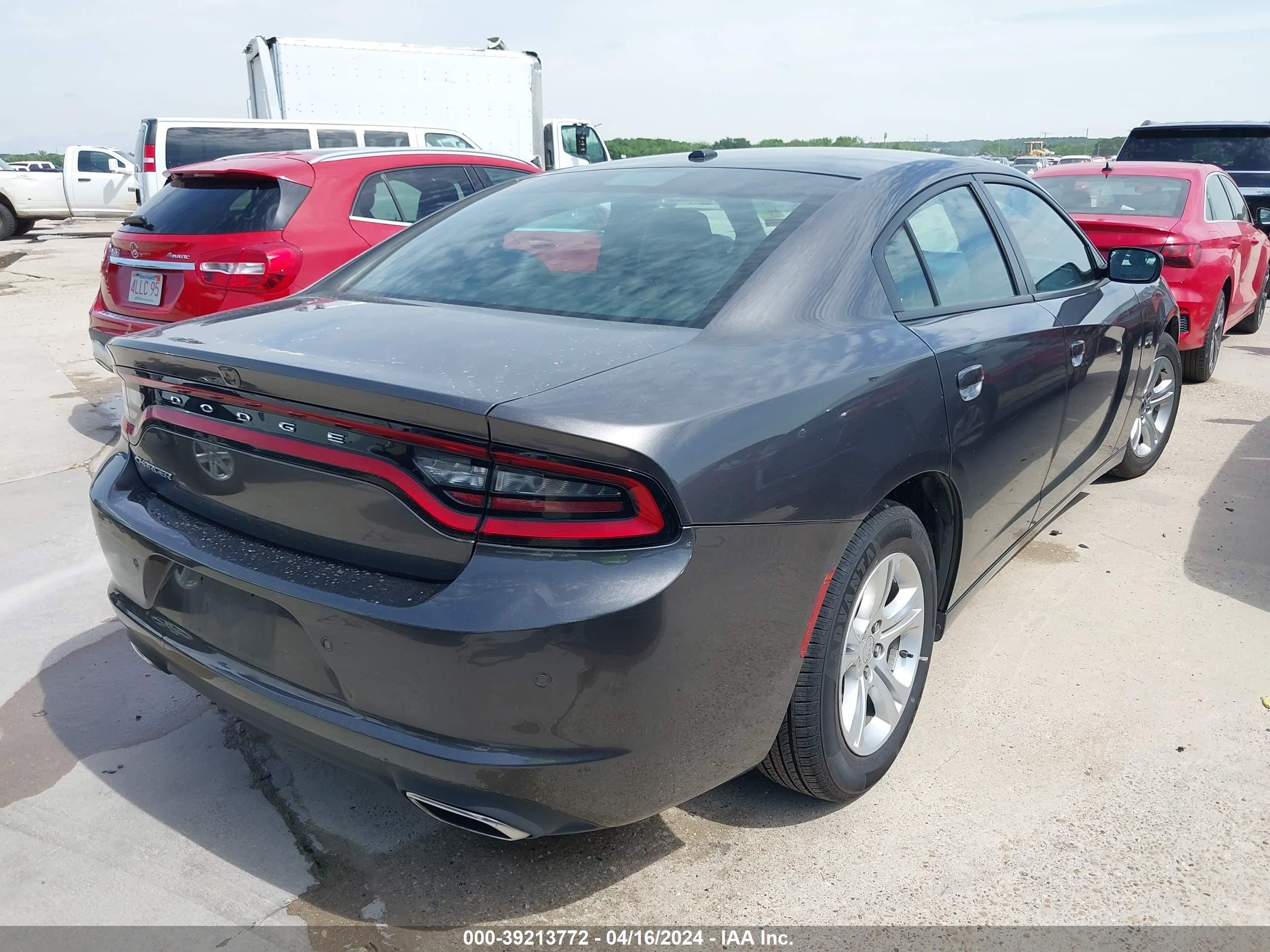 Photo 3 VIN: 2C3CDXBG6MH636139 - DODGE CHARGER 