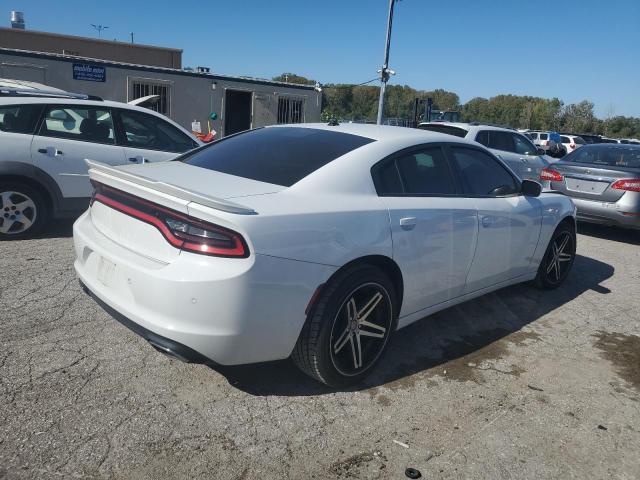 Photo 2 VIN: 2C3CDXBG7FH734406 - DODGE CHARGER SE 