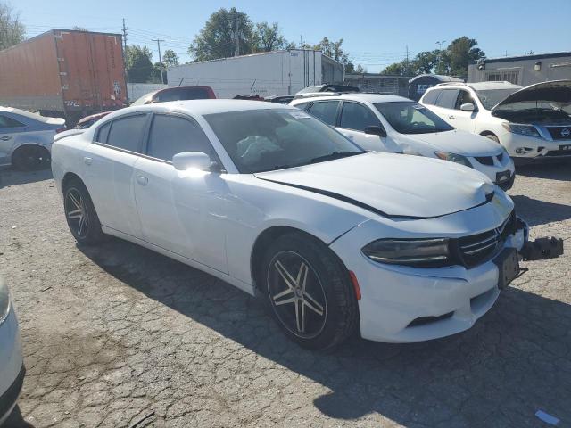 Photo 3 VIN: 2C3CDXBG7FH734406 - DODGE CHARGER SE 