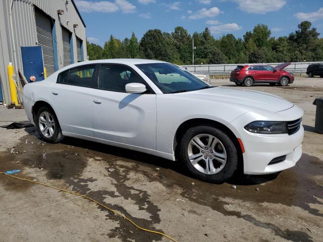 Photo 3 VIN: 2C3CDXBG7FH926022 - DODGE CHARGER SE 