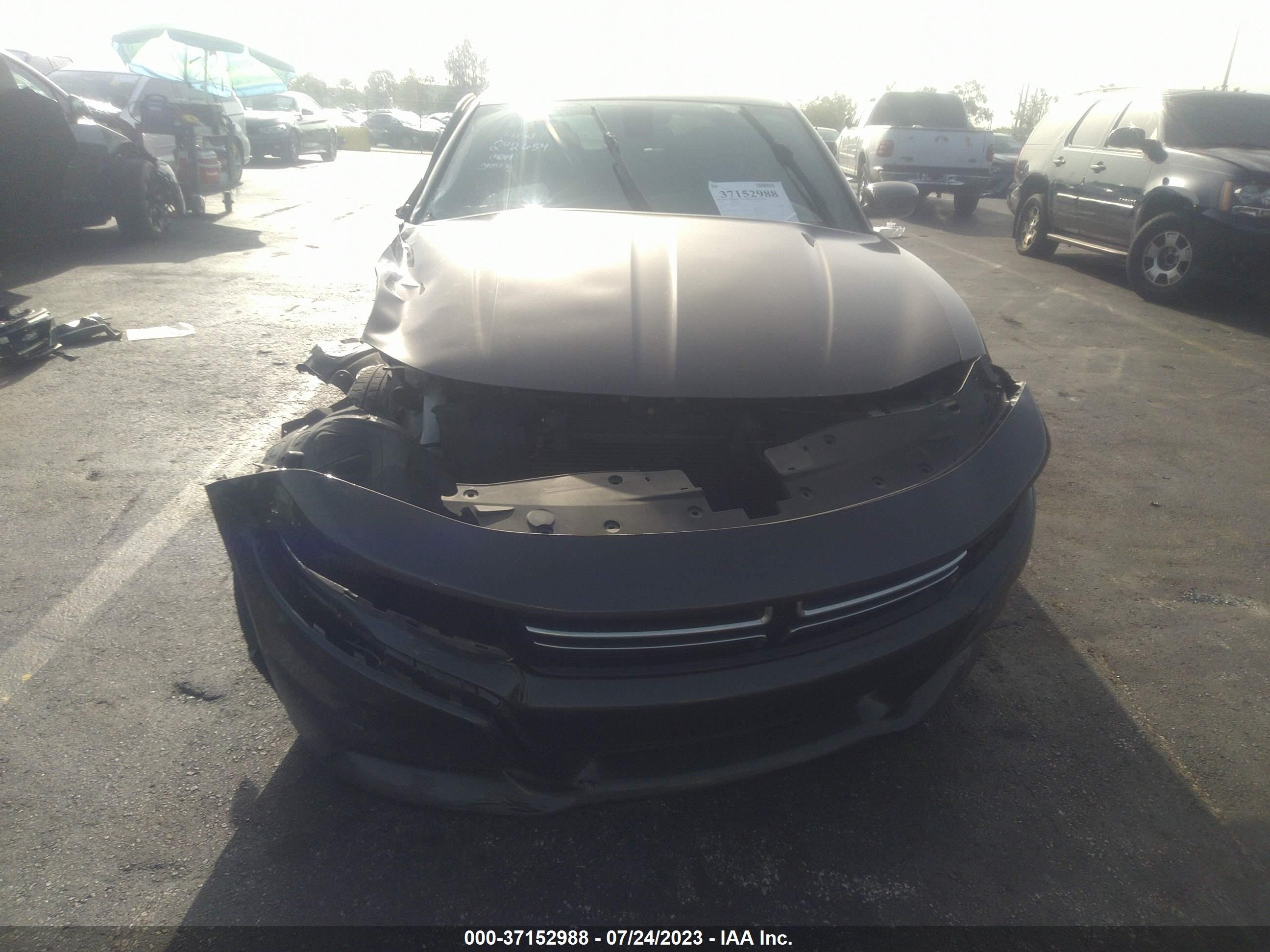 Photo 12 VIN: 2C3CDXBG7GH242654 - DODGE CHARGER 