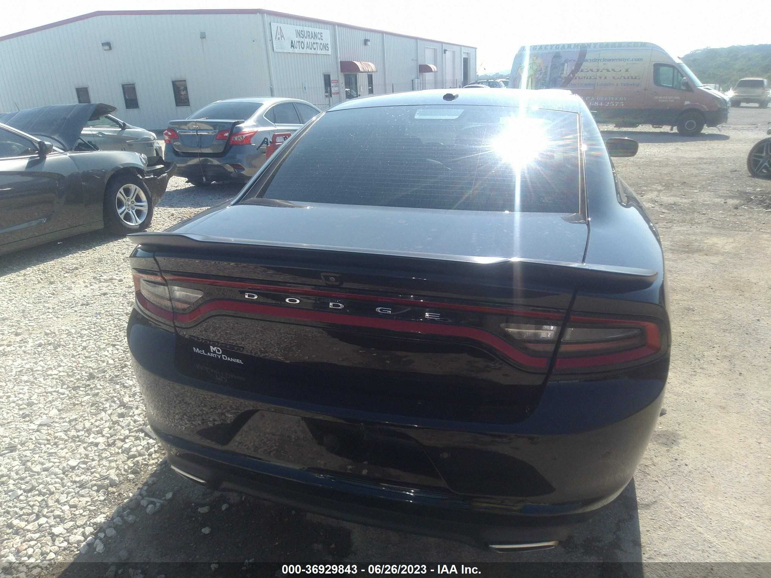 Photo 15 VIN: 2C3CDXBG7KH692877 - DODGE CHARGER 