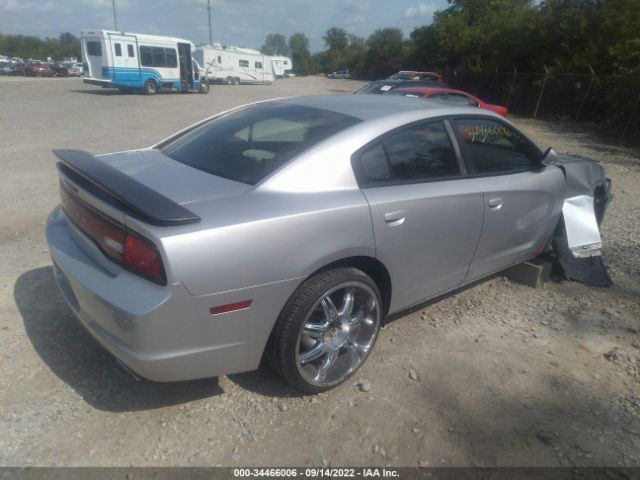 Photo 3 VIN: 2C3CDXBG8CH111100 - DODGE CHARGER 