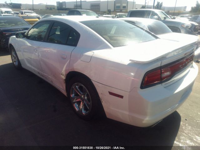 Photo 2 VIN: 2C3CDXBG8DH522479 - DODGE CHARGER 