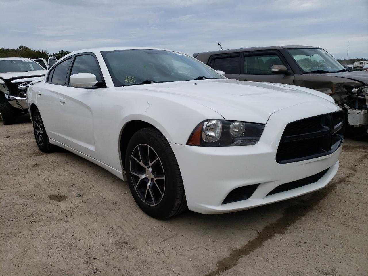 Photo 3 VIN: 2C3CDXBG8DH571424 - DODGE CHARGER 