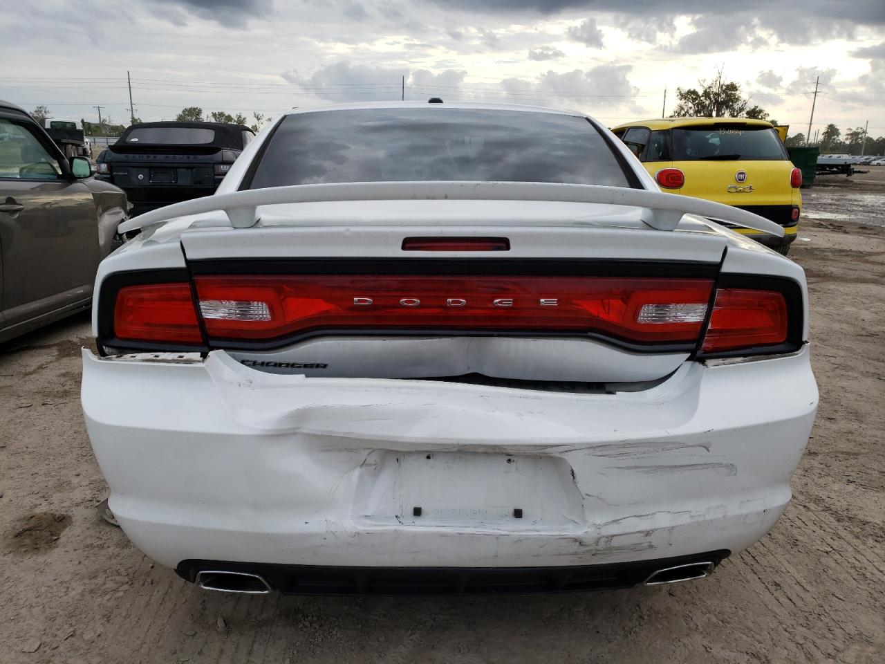 Photo 5 VIN: 2C3CDXBG8DH571424 - DODGE CHARGER 