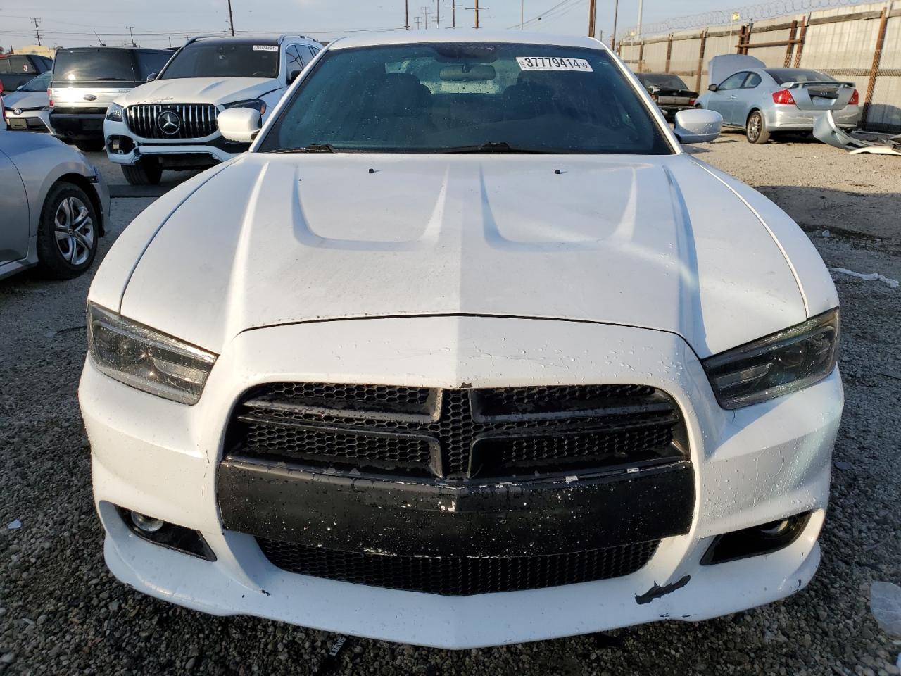 Photo 4 VIN: 2C3CDXBG8DH635977 - DODGE CHARGER 