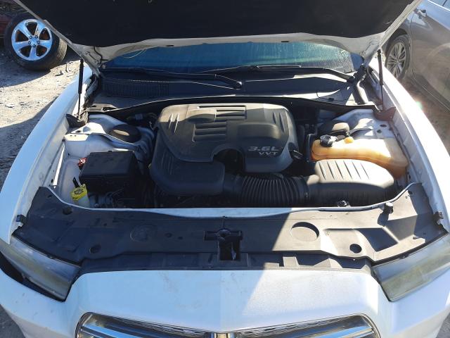 Photo 6 VIN: 2C3CDXBG8EH187502 - DODGE CHARGER SE 