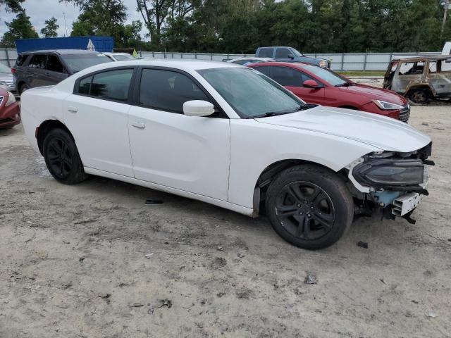 Photo 3 VIN: 2C3CDXBG8FH771111 - DODGE CHARGER SE 