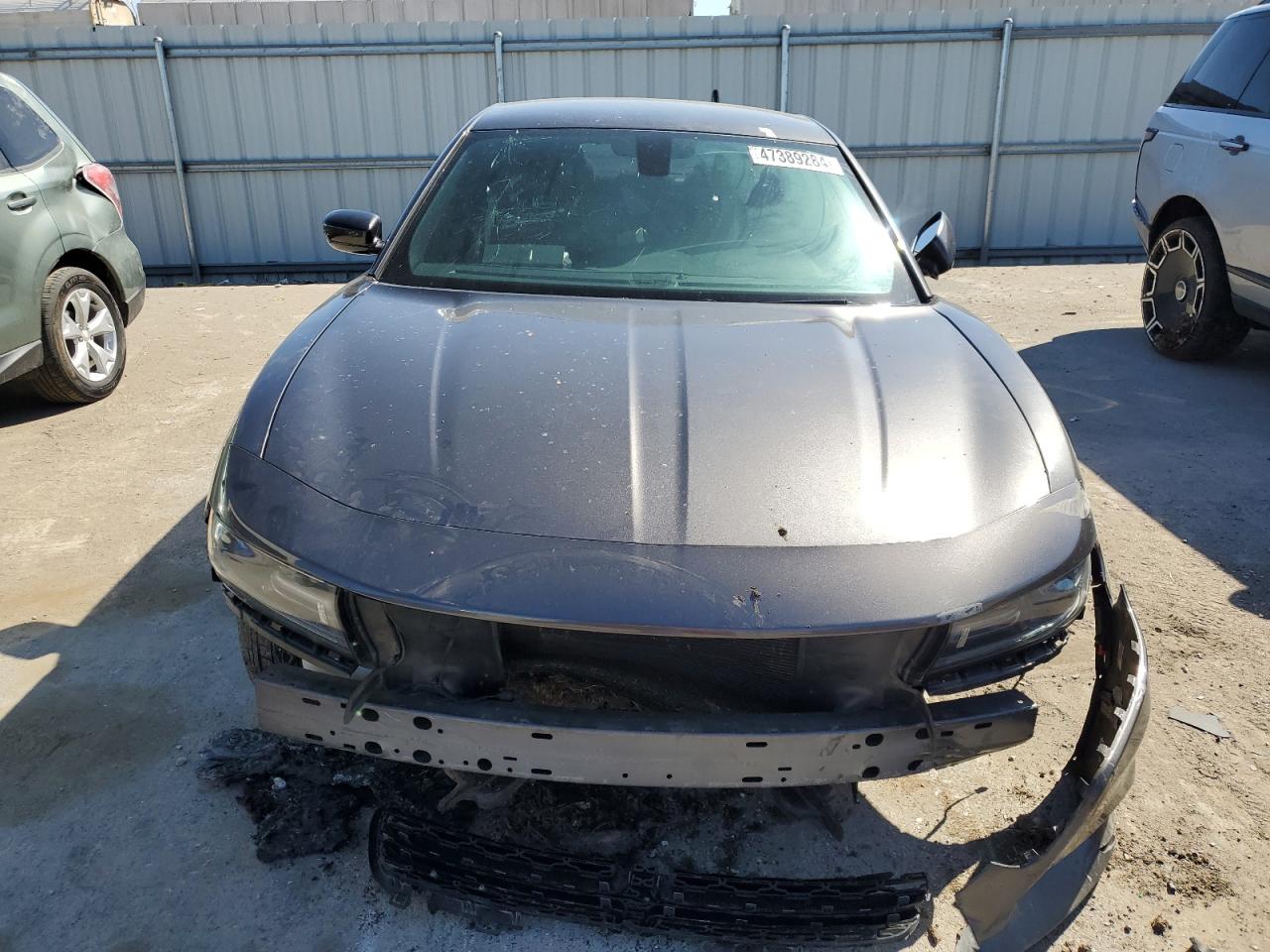 Photo 4 VIN: 2C3CDXBG8FH790628 - DODGE CHARGER 