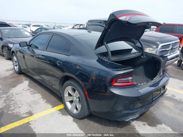 Photo 2 VIN: 2C3CDXBG8FH815267 - DODGE CHARGER 