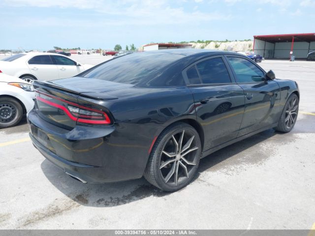 Photo 3 VIN: 2C3CDXBG8FH907852 - DODGE CHARGER 