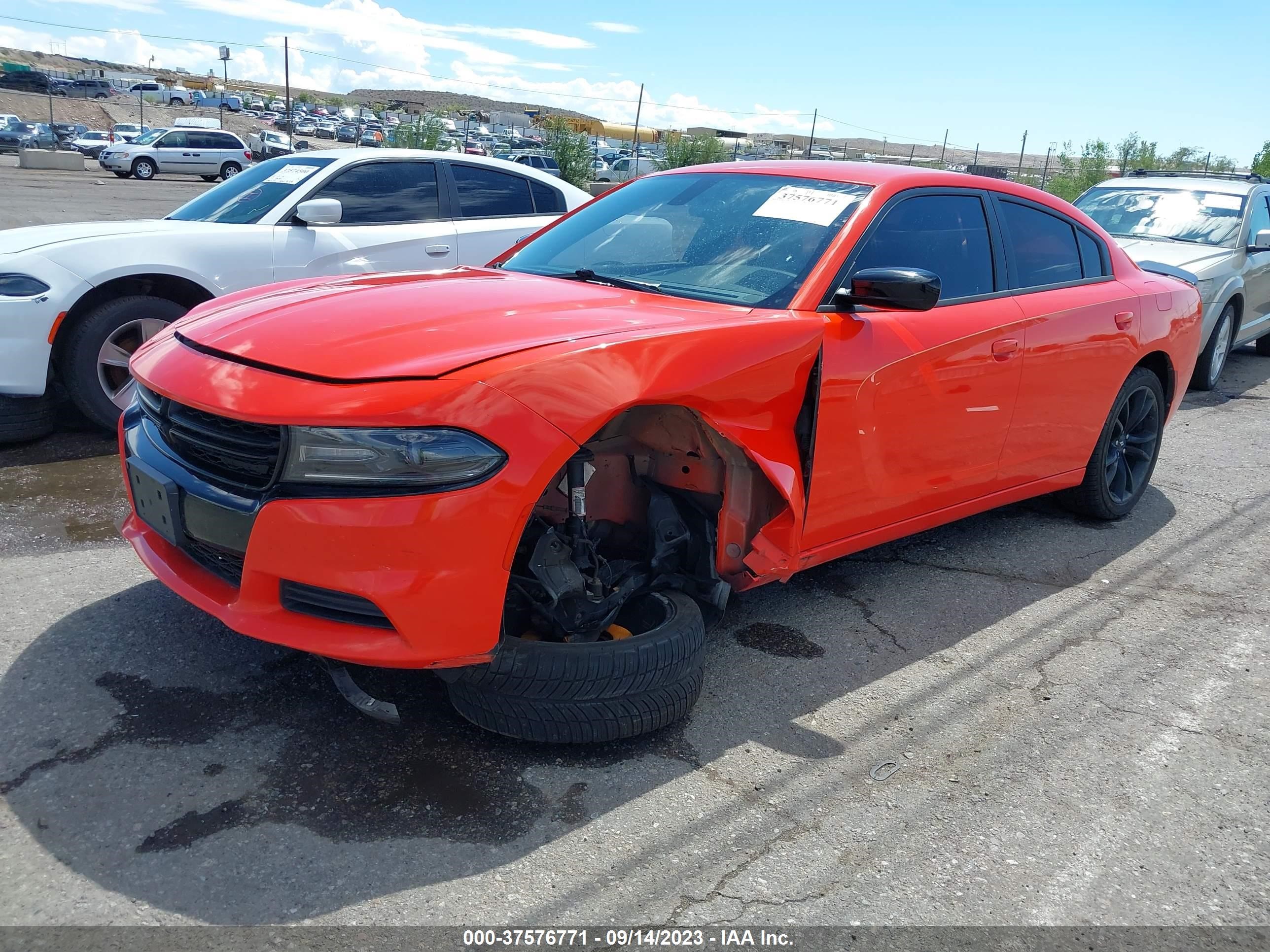 Photo 1 VIN: 2C3CDXBG8JH119761 - DODGE CHARGER 