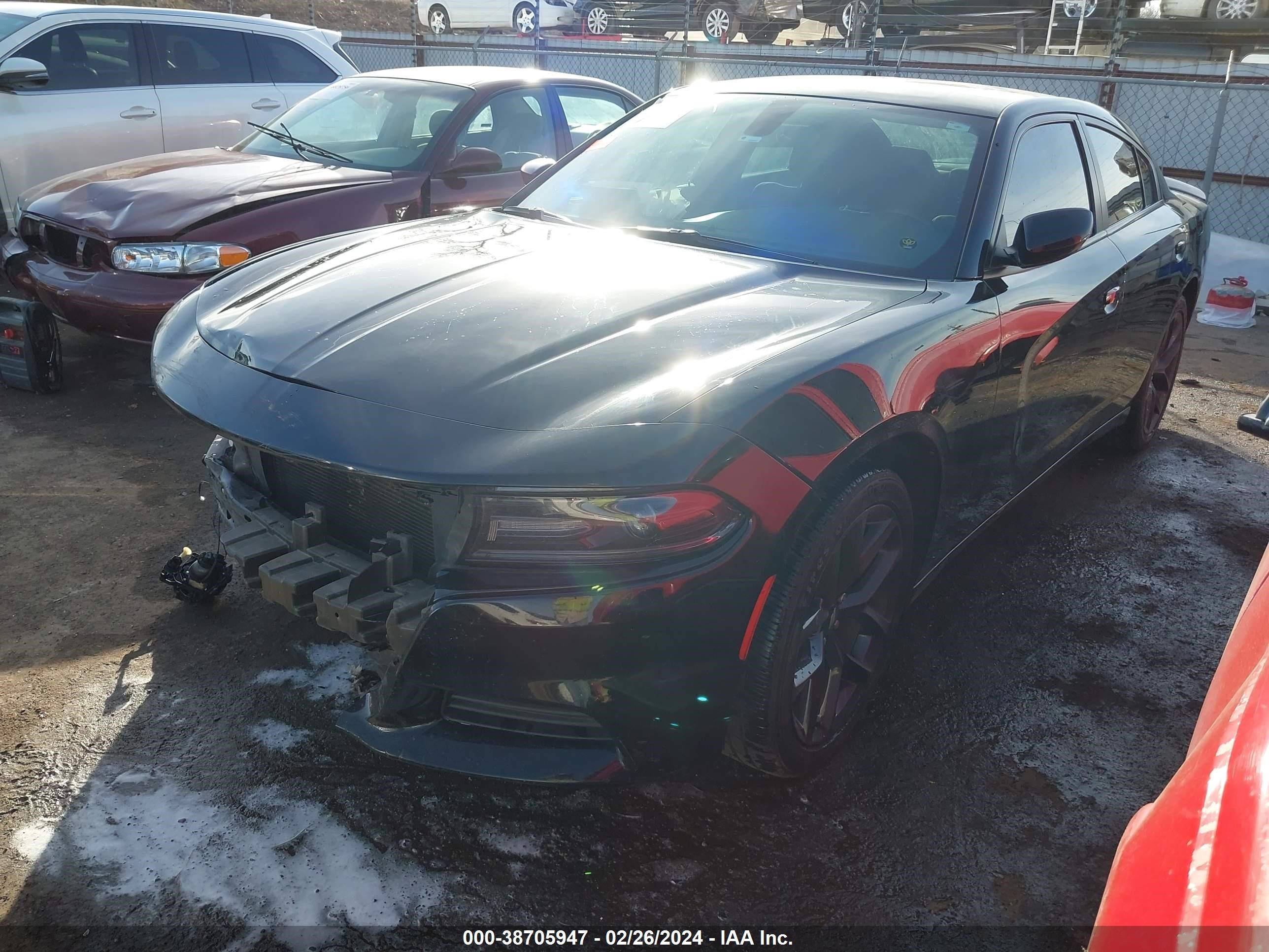 Photo 1 VIN: 2C3CDXBG8KH670693 - DODGE CHARGER 