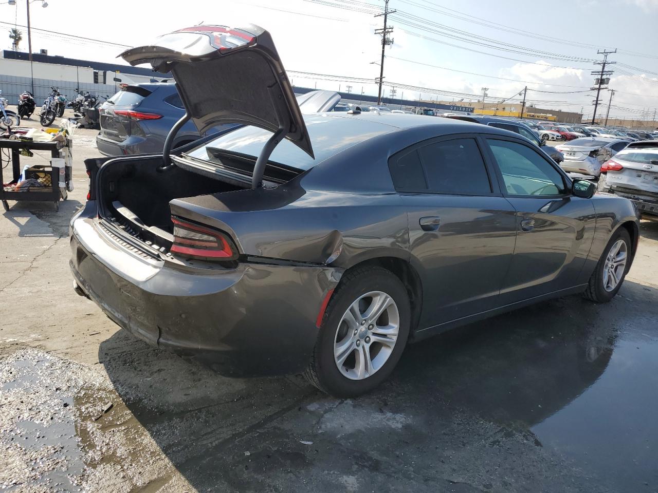 Photo 2 VIN: 2C3CDXBG8LH232743 - DODGE CHARGER 