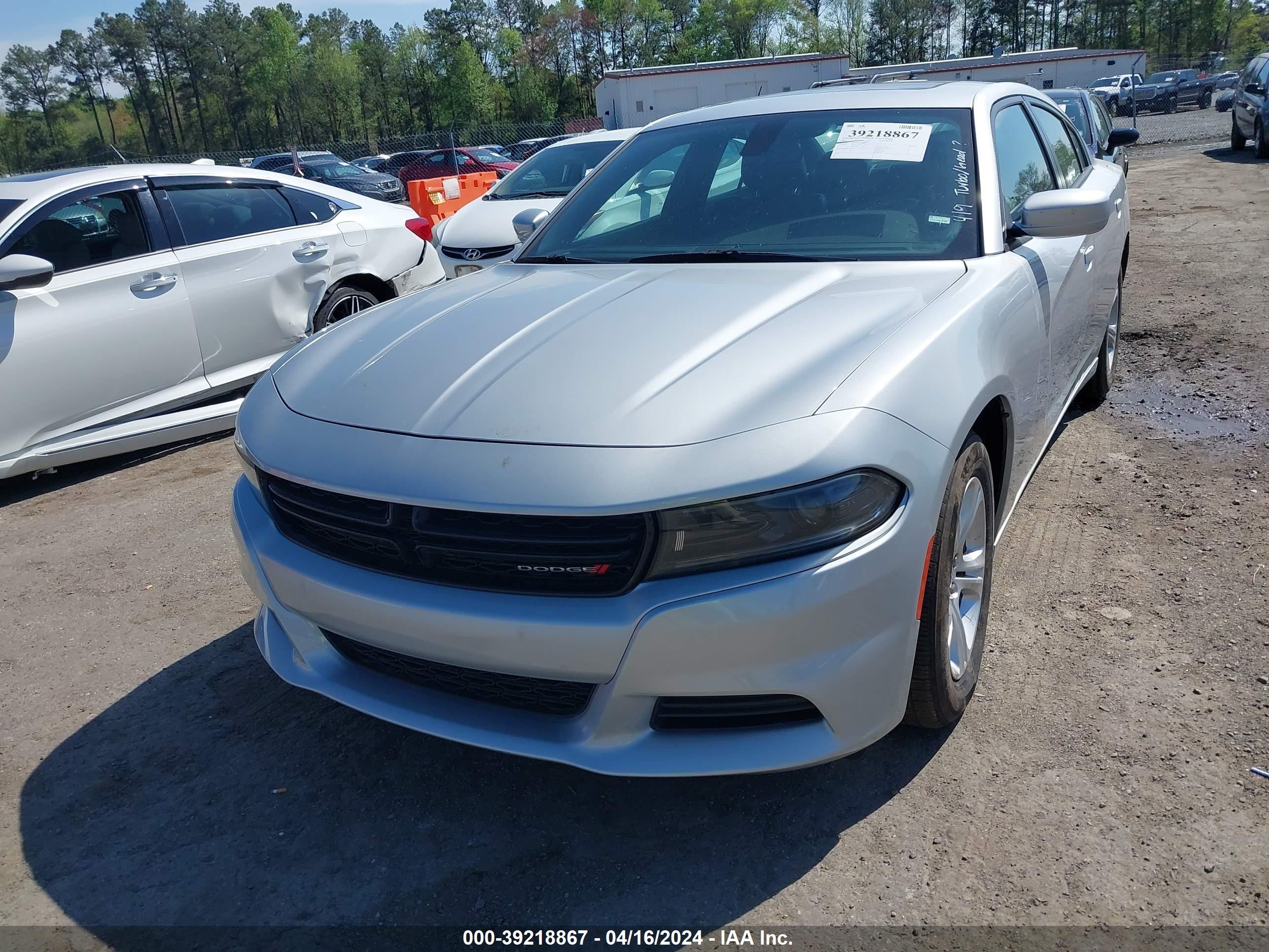 Photo 5 VIN: 2C3CDXBG8NH152779 - DODGE CHARGER 