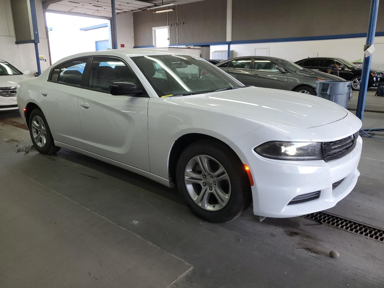 Photo 15 VIN: 2C3CDXBG8PH530330 - DODGE CHARGER SX 