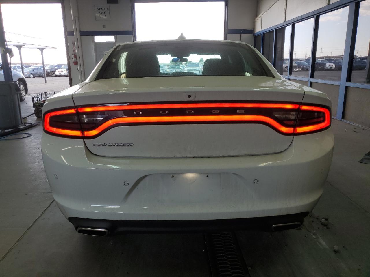 Photo 17 VIN: 2C3CDXBG8PH530330 - DODGE CHARGER SX 