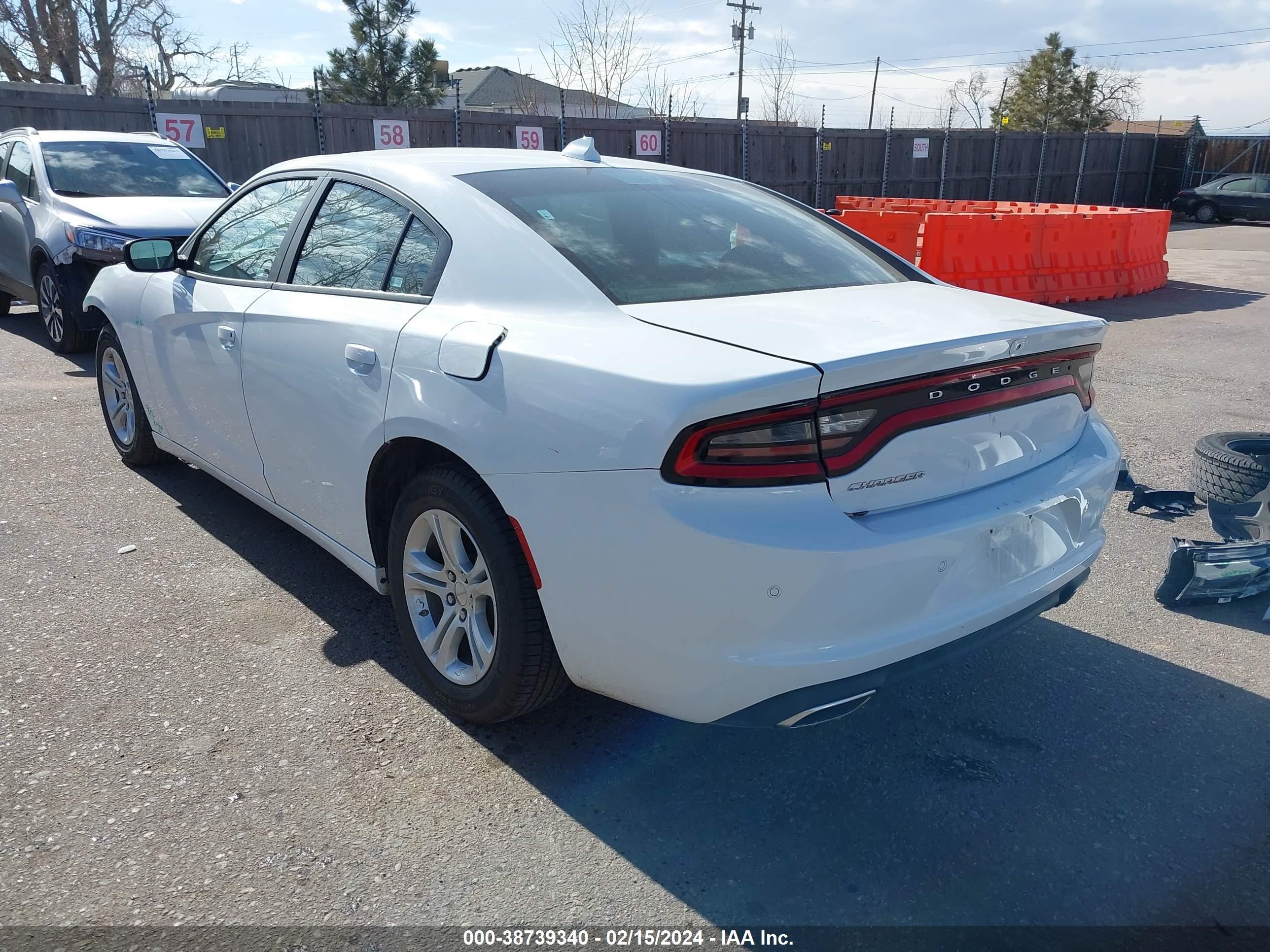 Photo 2 VIN: 2C3CDXBG8PH579706 - DODGE CHARGER 