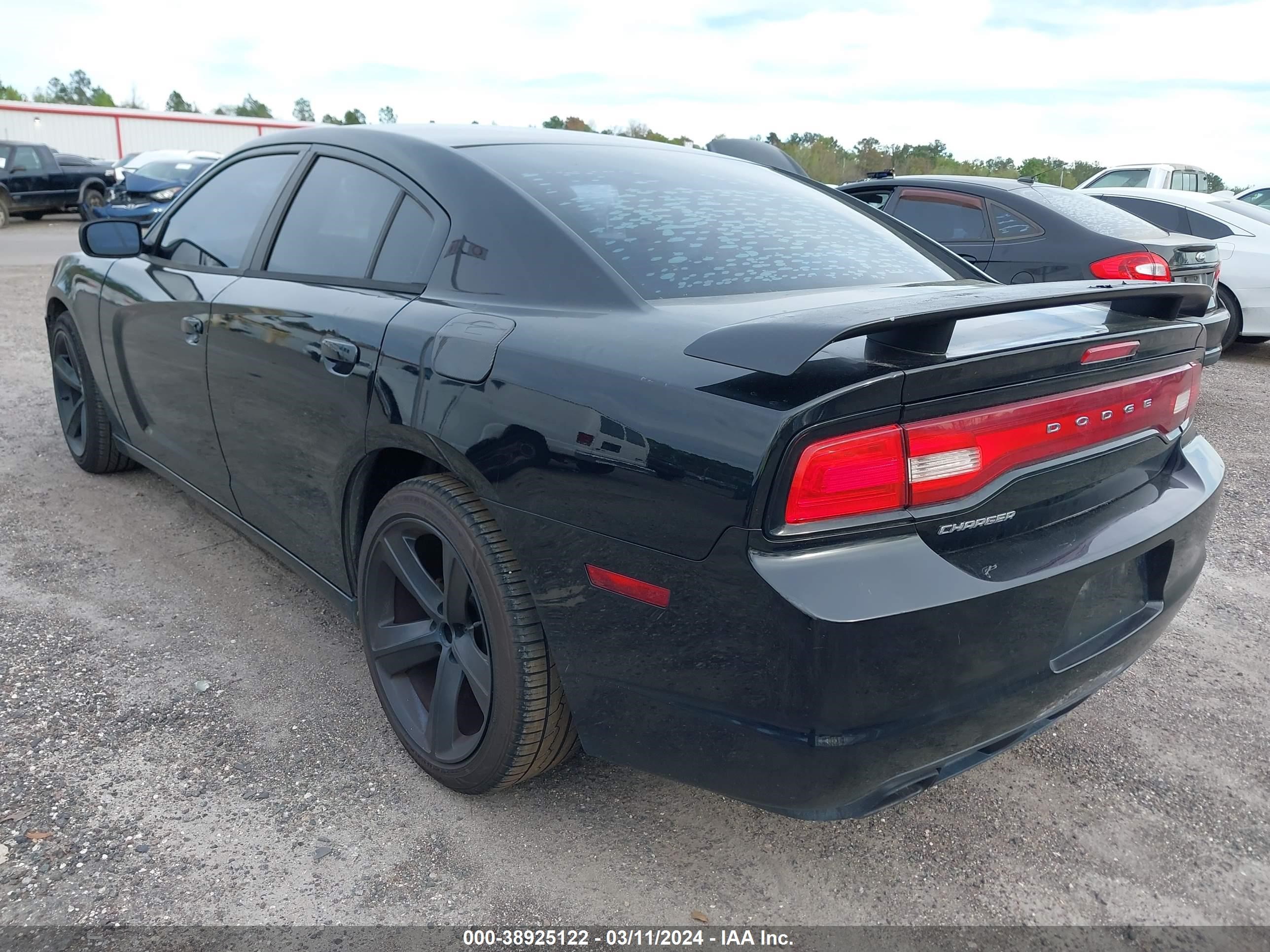 Photo 2 VIN: 2C3CDXBG9DH546130 - DODGE CHARGER 