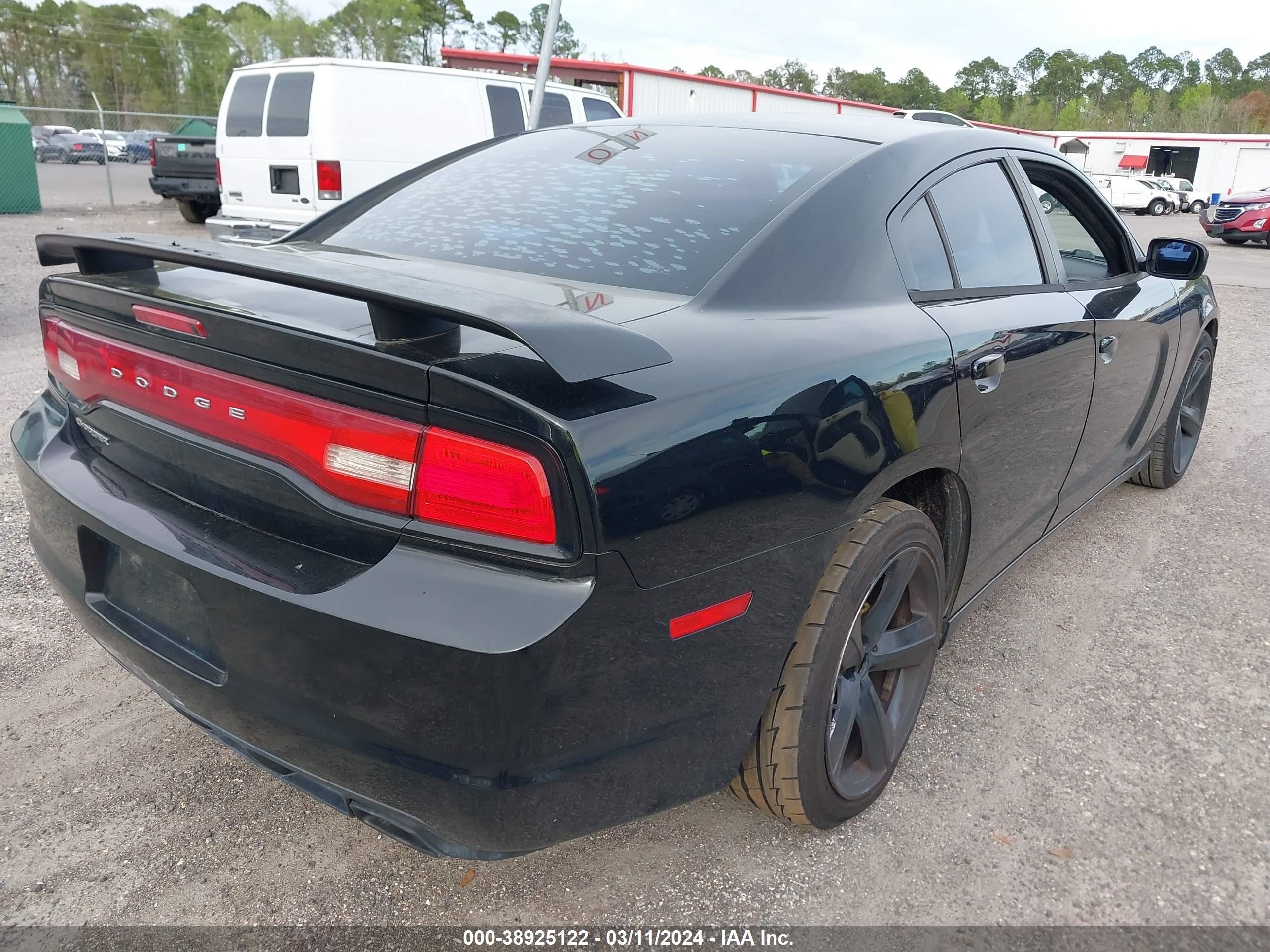 Photo 3 VIN: 2C3CDXBG9DH546130 - DODGE CHARGER 