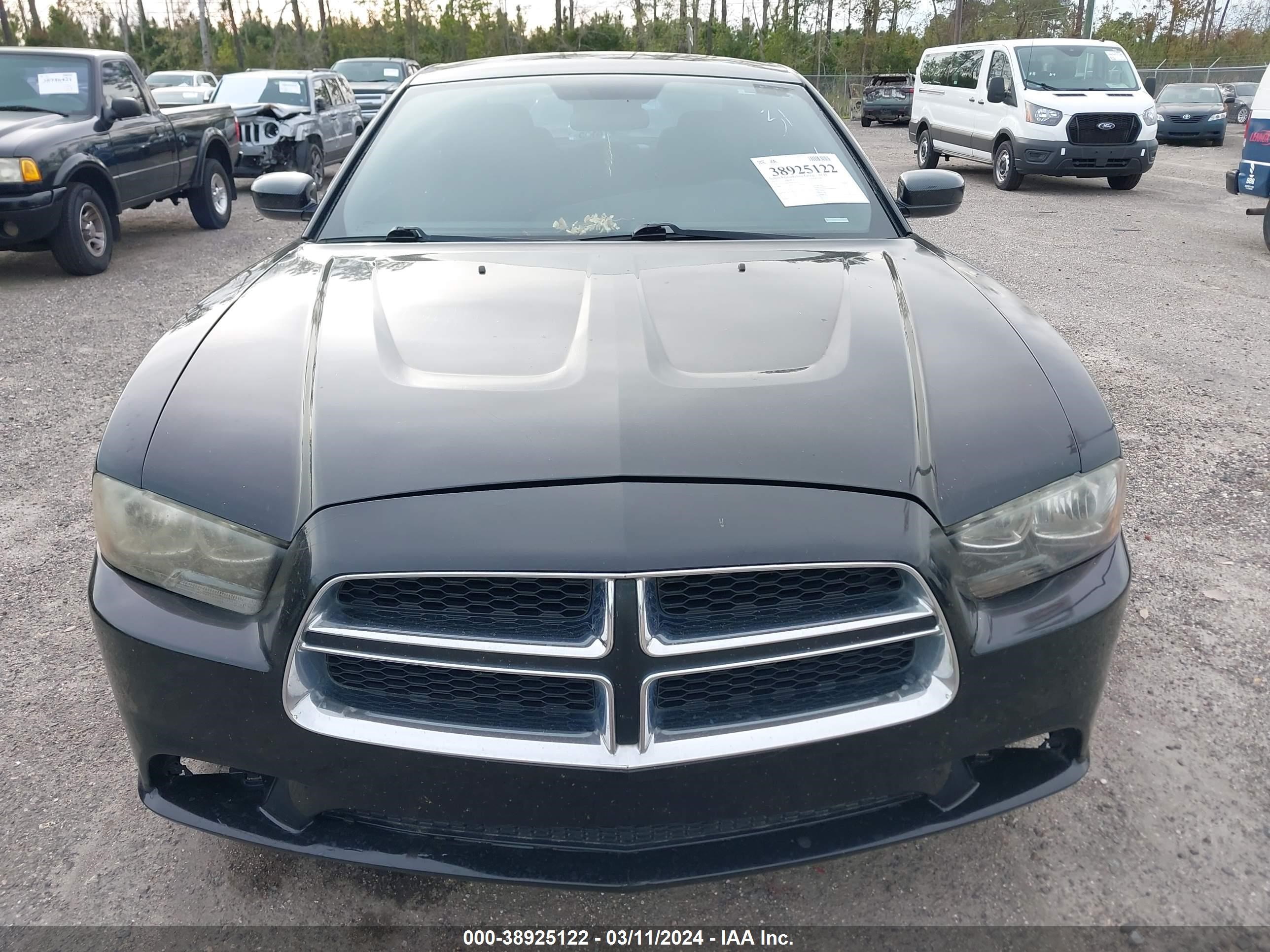 Photo 5 VIN: 2C3CDXBG9DH546130 - DODGE CHARGER 