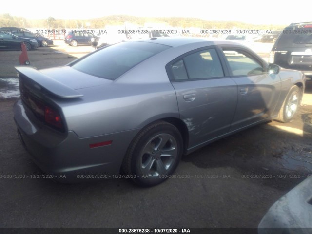 Photo 3 VIN: 2C3CDXBG9EH137675 - DODGE CHARGER 