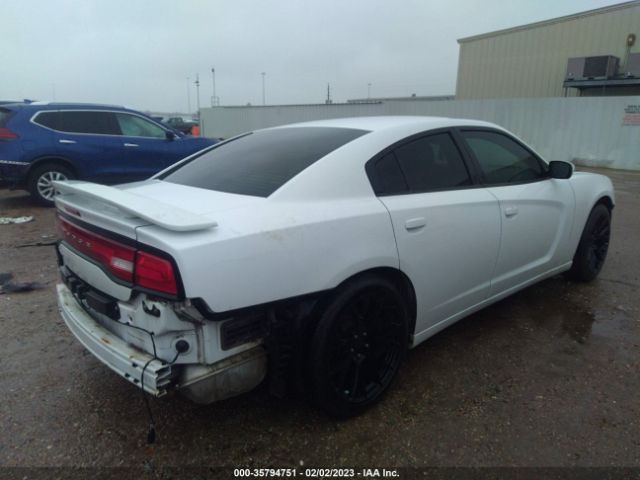 Photo 3 VIN: 2C3CDXBG9EH240675 - DODGE CHARGER 