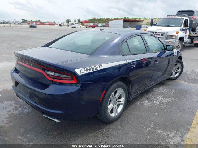 Photo 3 VIN: 2C3CDXBG9FH738294 - DODGE CHARGER 