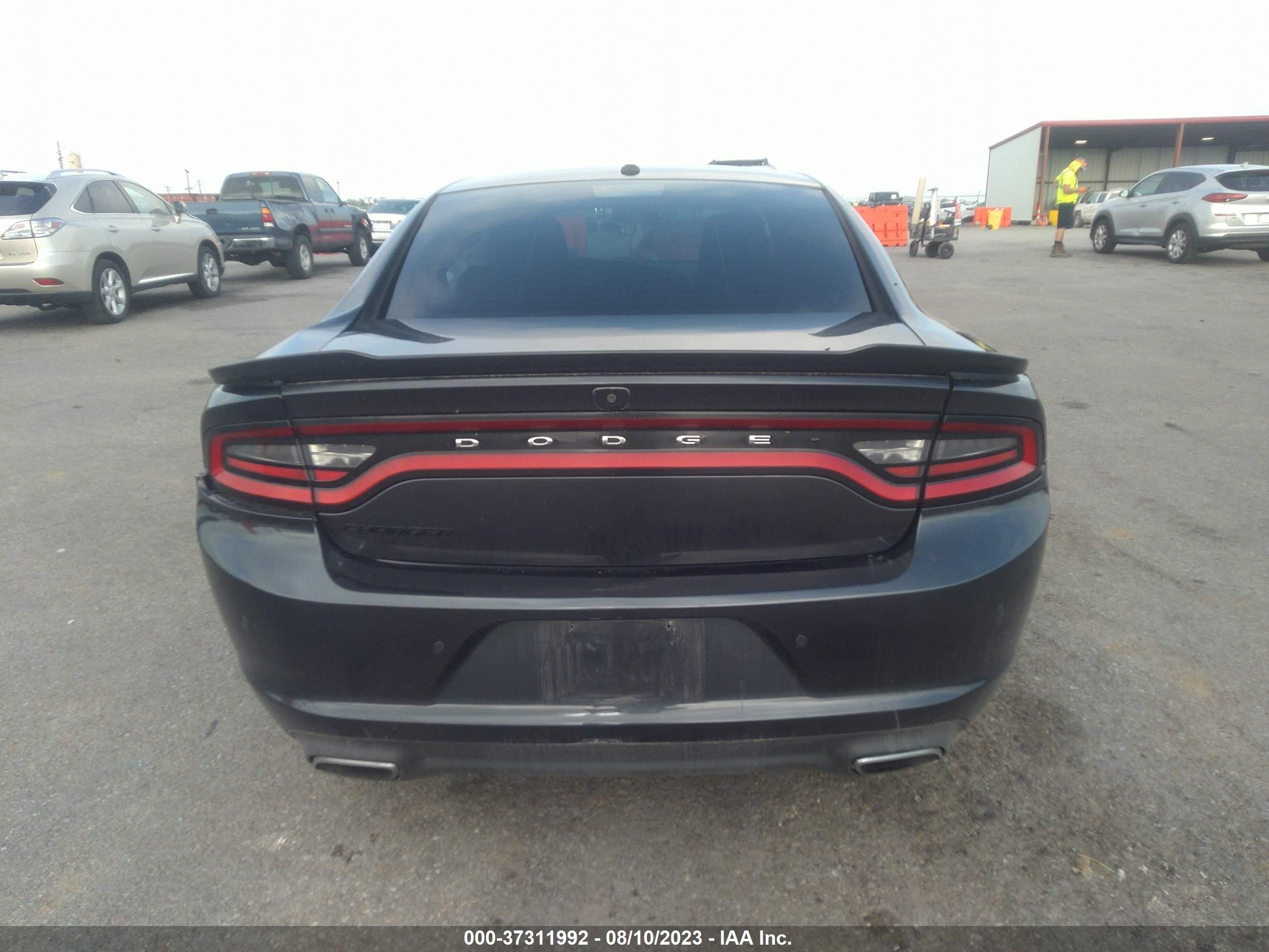 Photo 15 VIN: 2C3CDXBG9JH247653 - DODGE CHARGER 