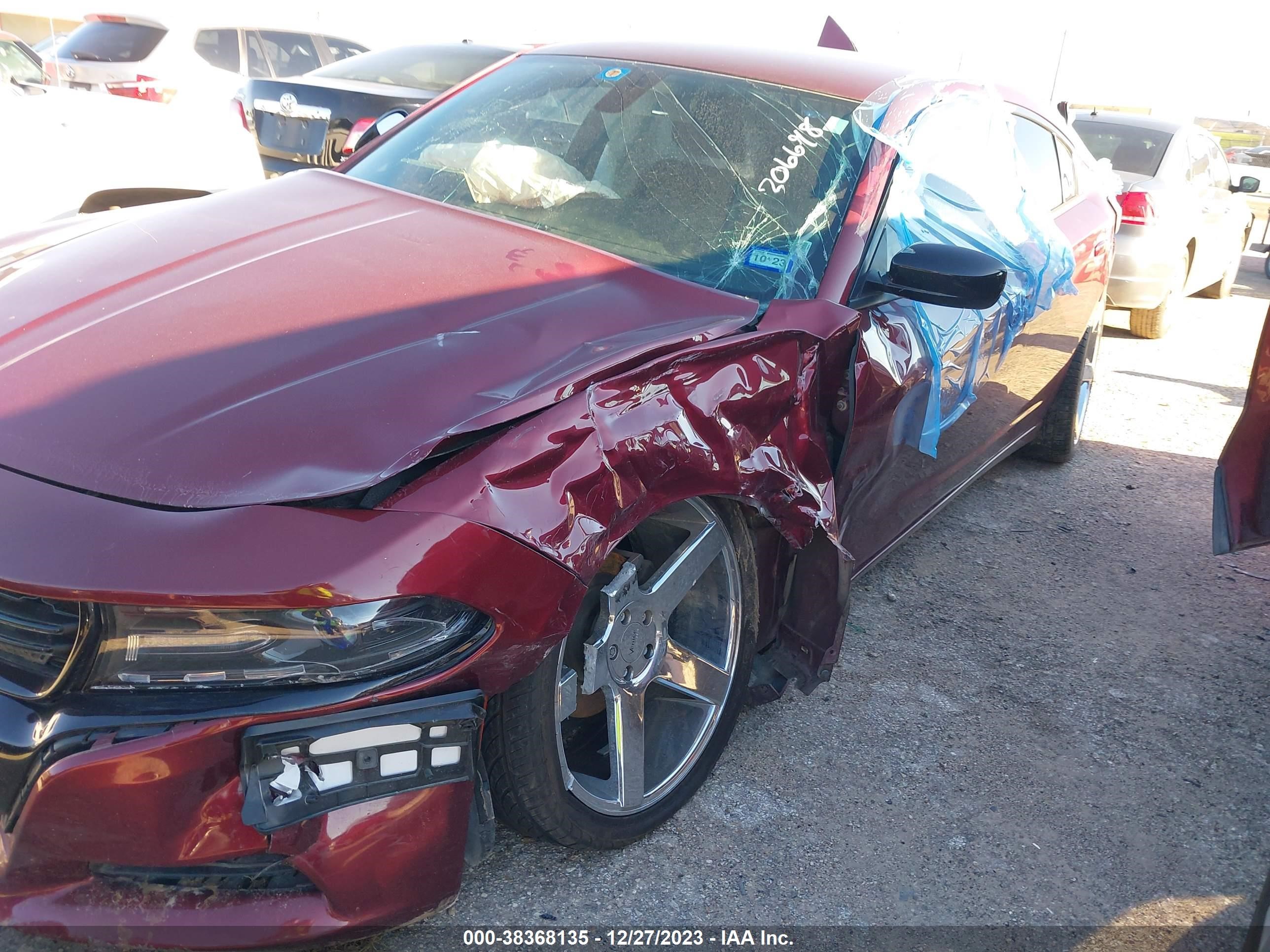 Photo 5 VIN: 2C3CDXBG9JH306698 - DODGE CHARGER 